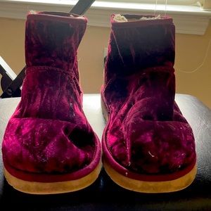 Burgundy Ugg’s